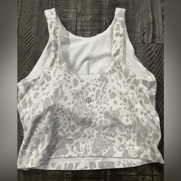Lululemon Athletica White and Gray Crop Top - Picture 2 of 3